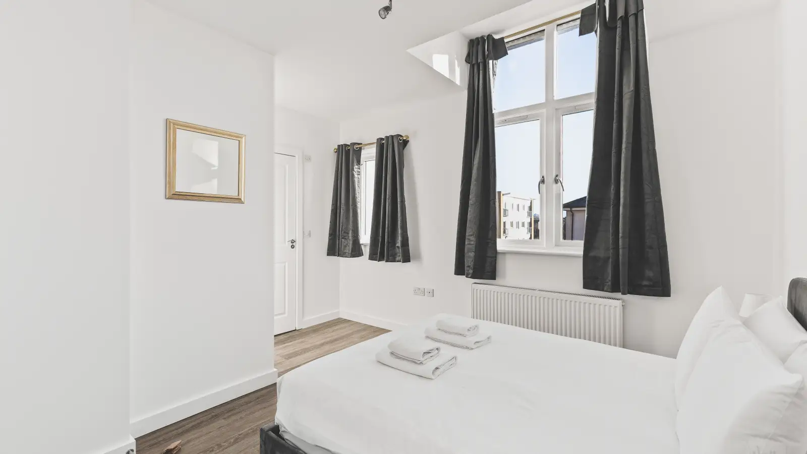 Flat Brazier Crescent in Greater London