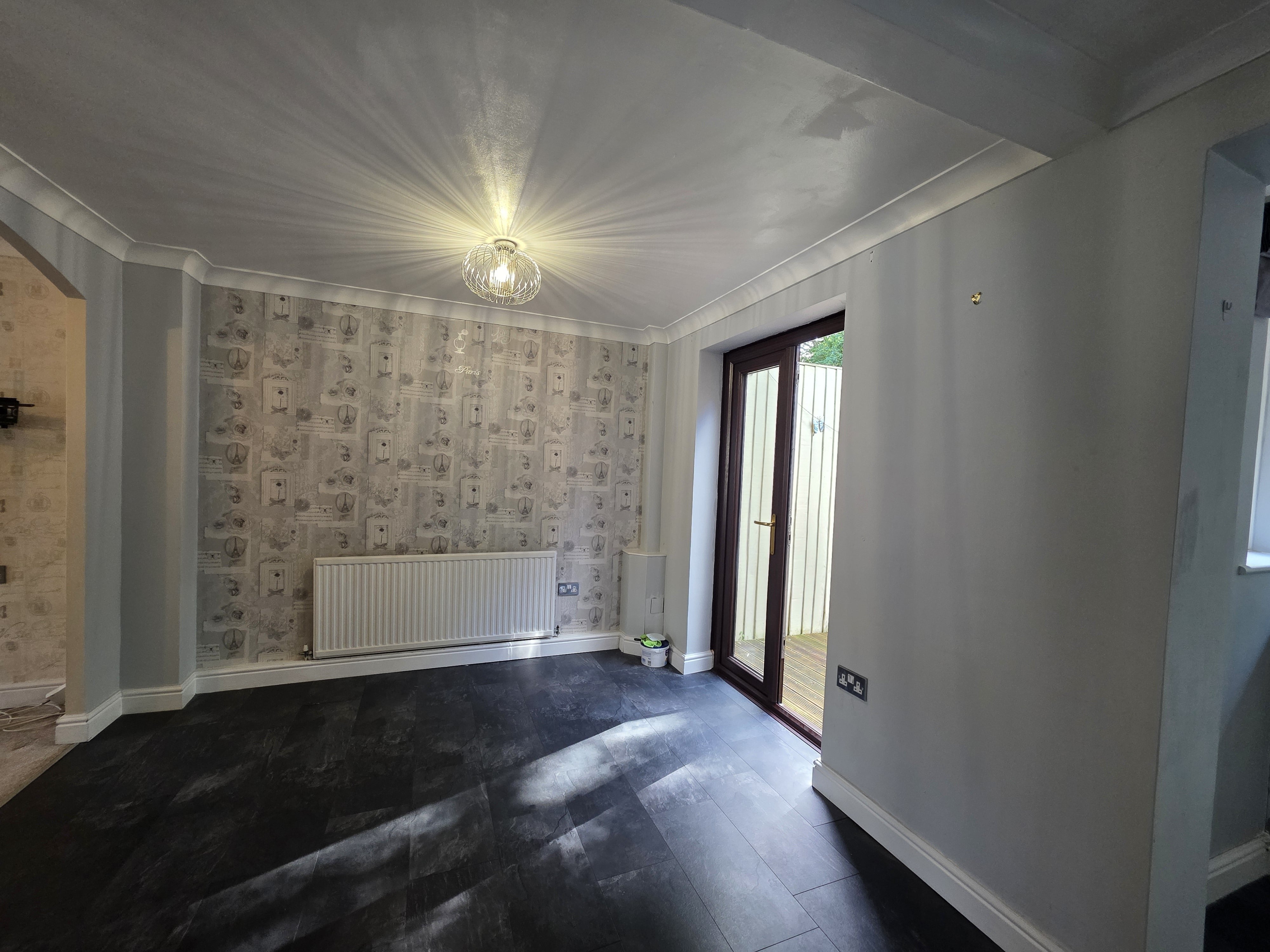 Flat Woodhall Park in Swindon