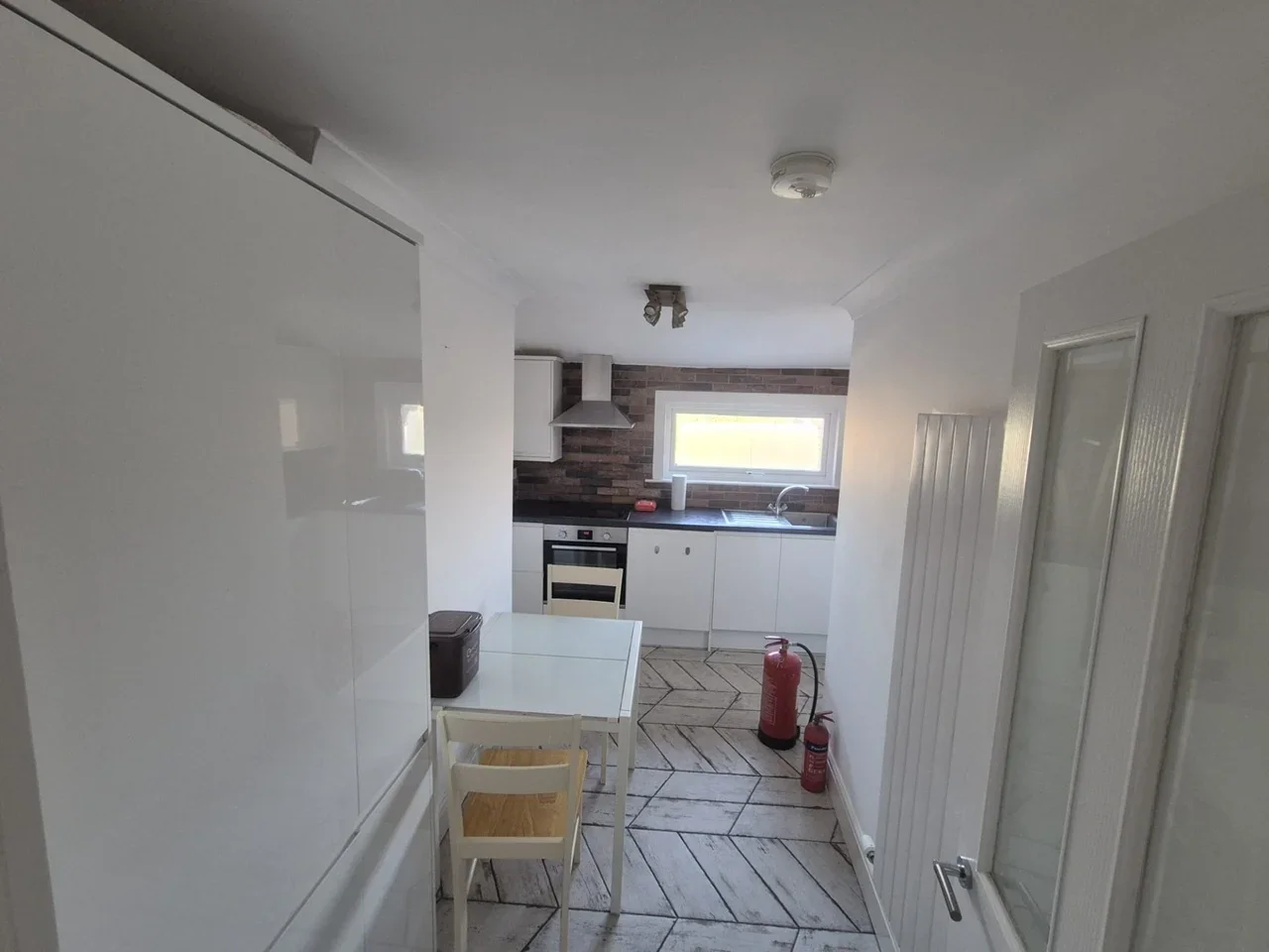 Room Friern Barnet Road in Greater London