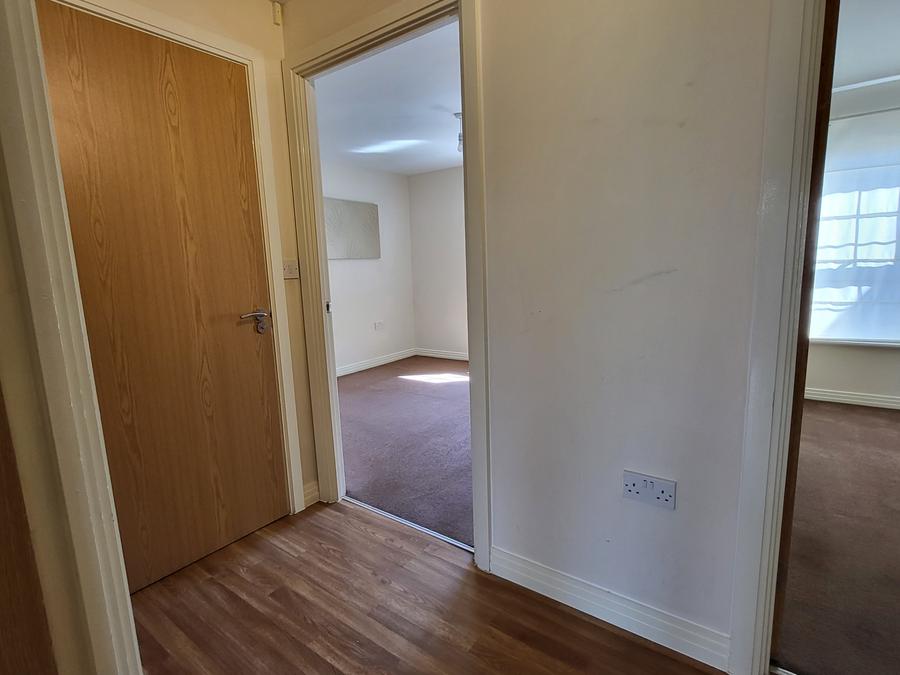 Flat Elstree Road in Hertsmere