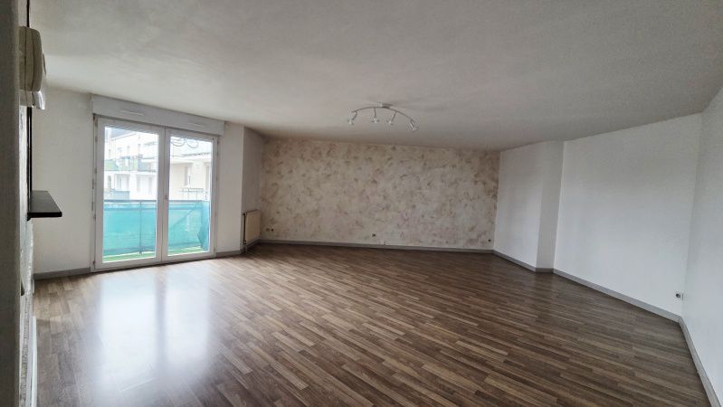 Flat Place Jean-Philippe Rameau in Fleury-les-Aubrais
