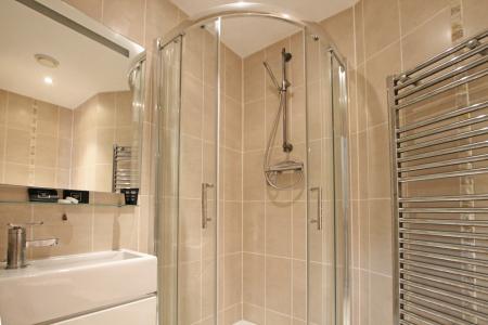 Flat Aire Close in Bradford