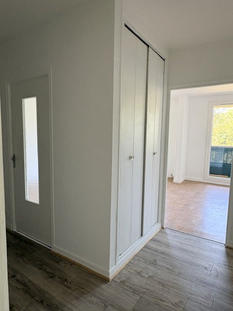 Flat Rue de la Verchère in Poncin
