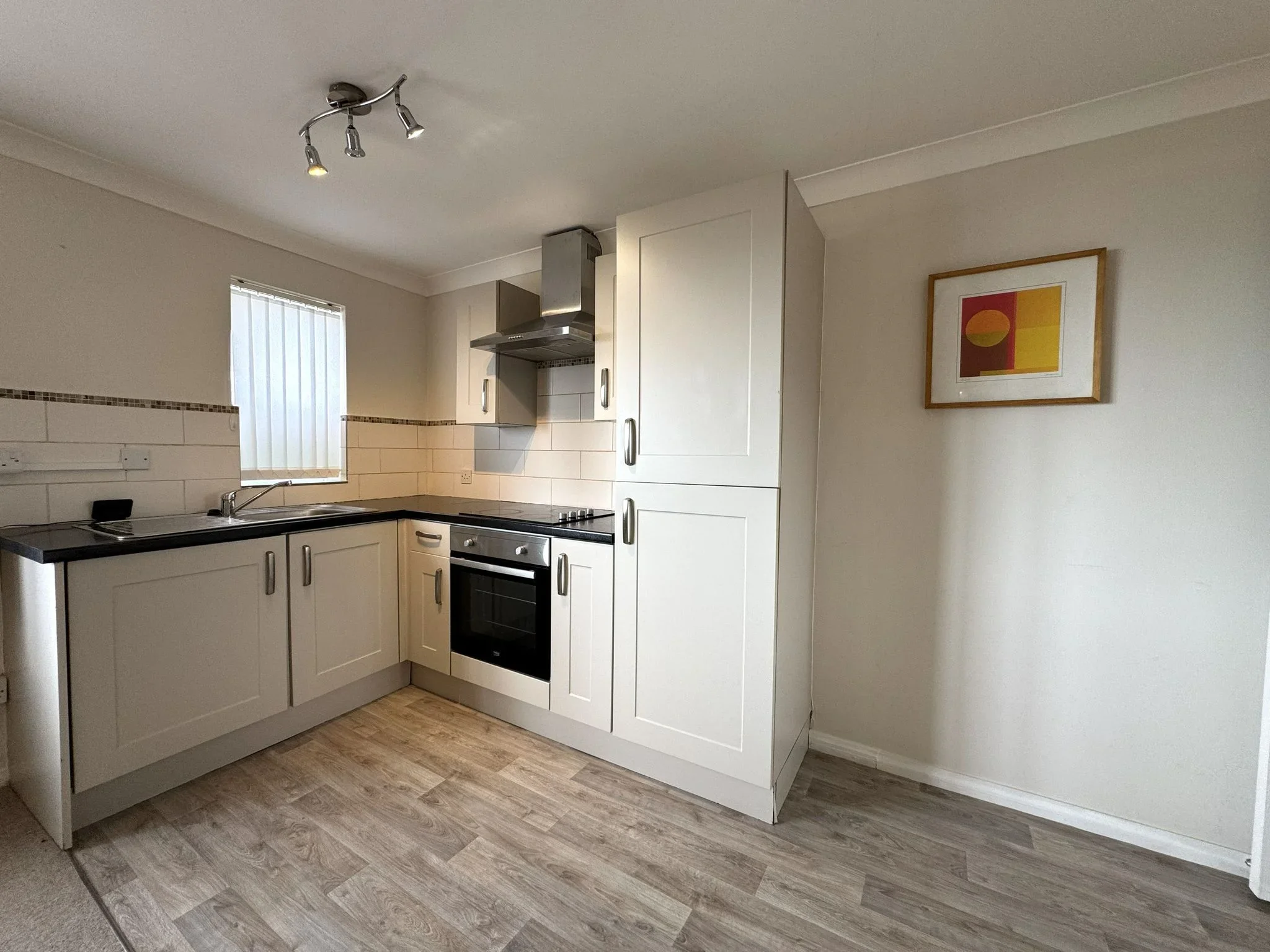 Flat Camona Drive in Swansea