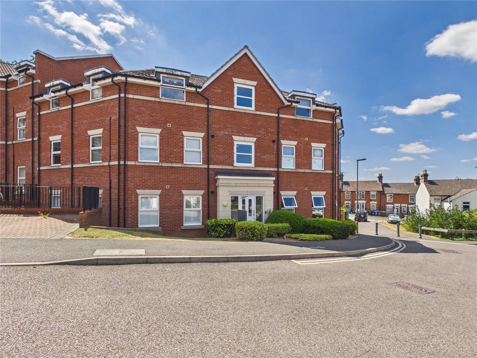 Flat Lacey Street in Ipswich