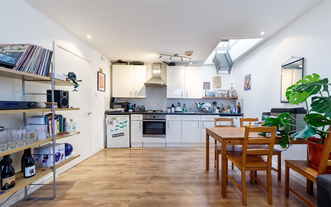Flat Effra Road in Greater London