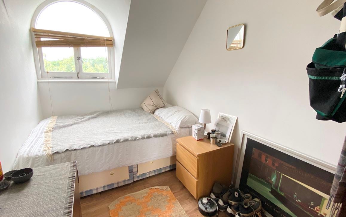 Flat Effra Road in Greater London