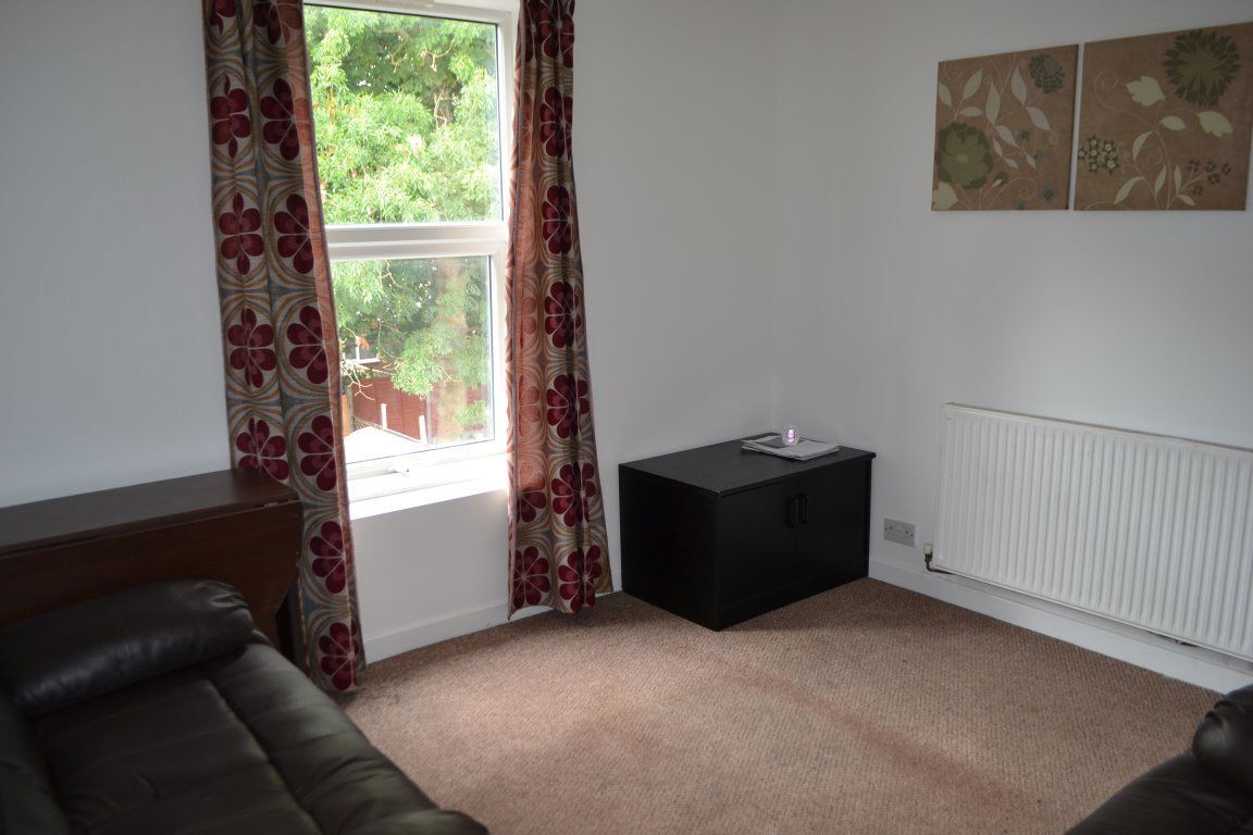 Room Tiverton Road in Birmingham