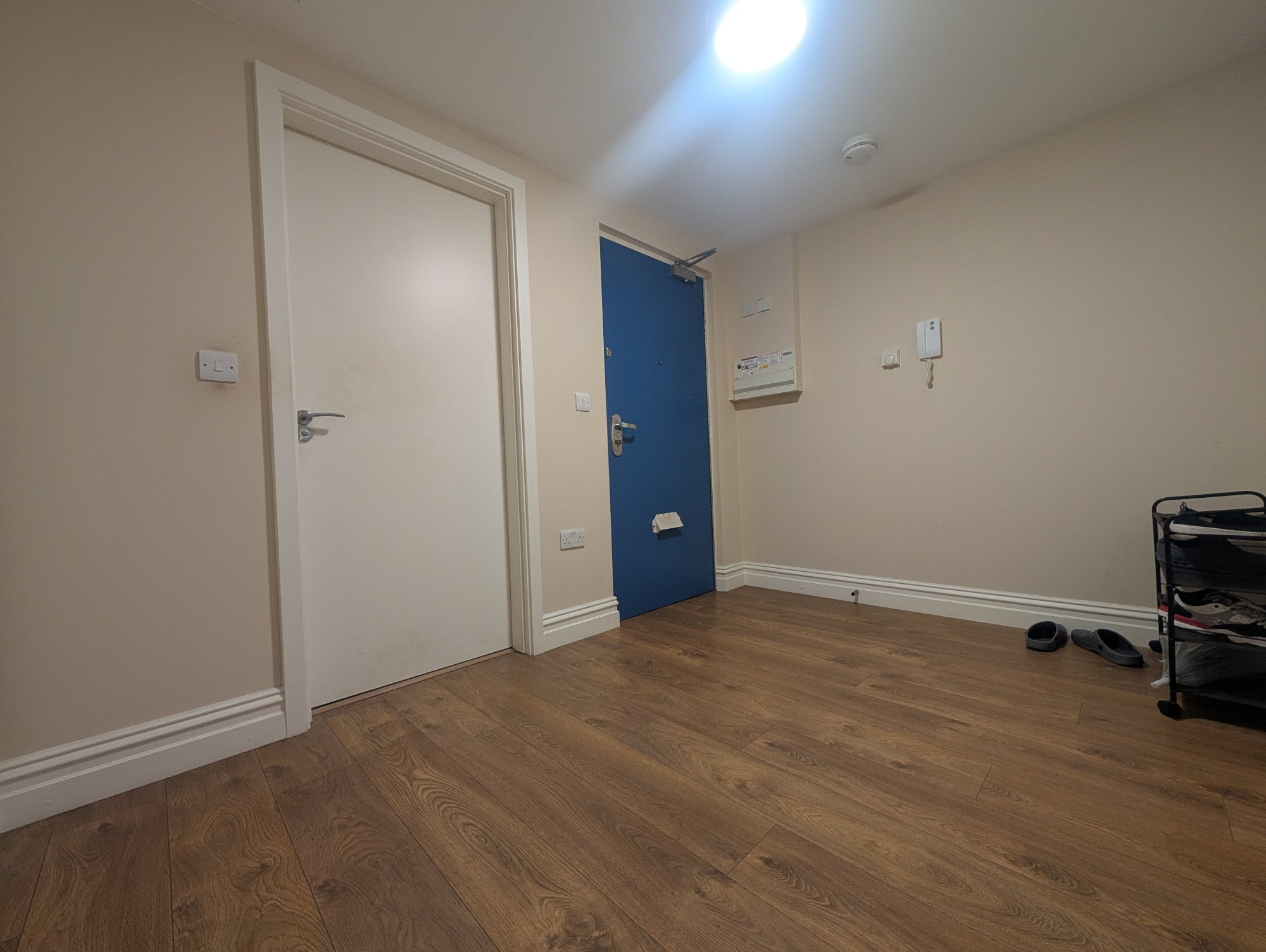 Flat Masons Avenue in Greater London