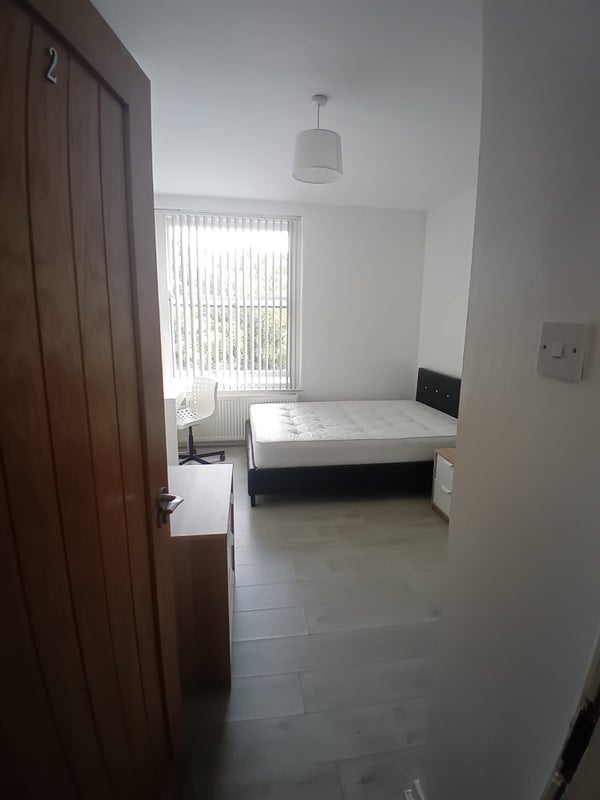 Room Hawkstone Street in Liverpool