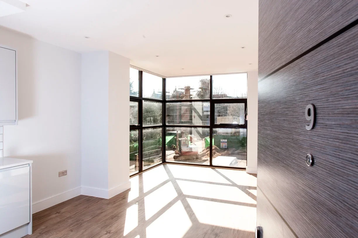 Flat Chichester Court in Slough