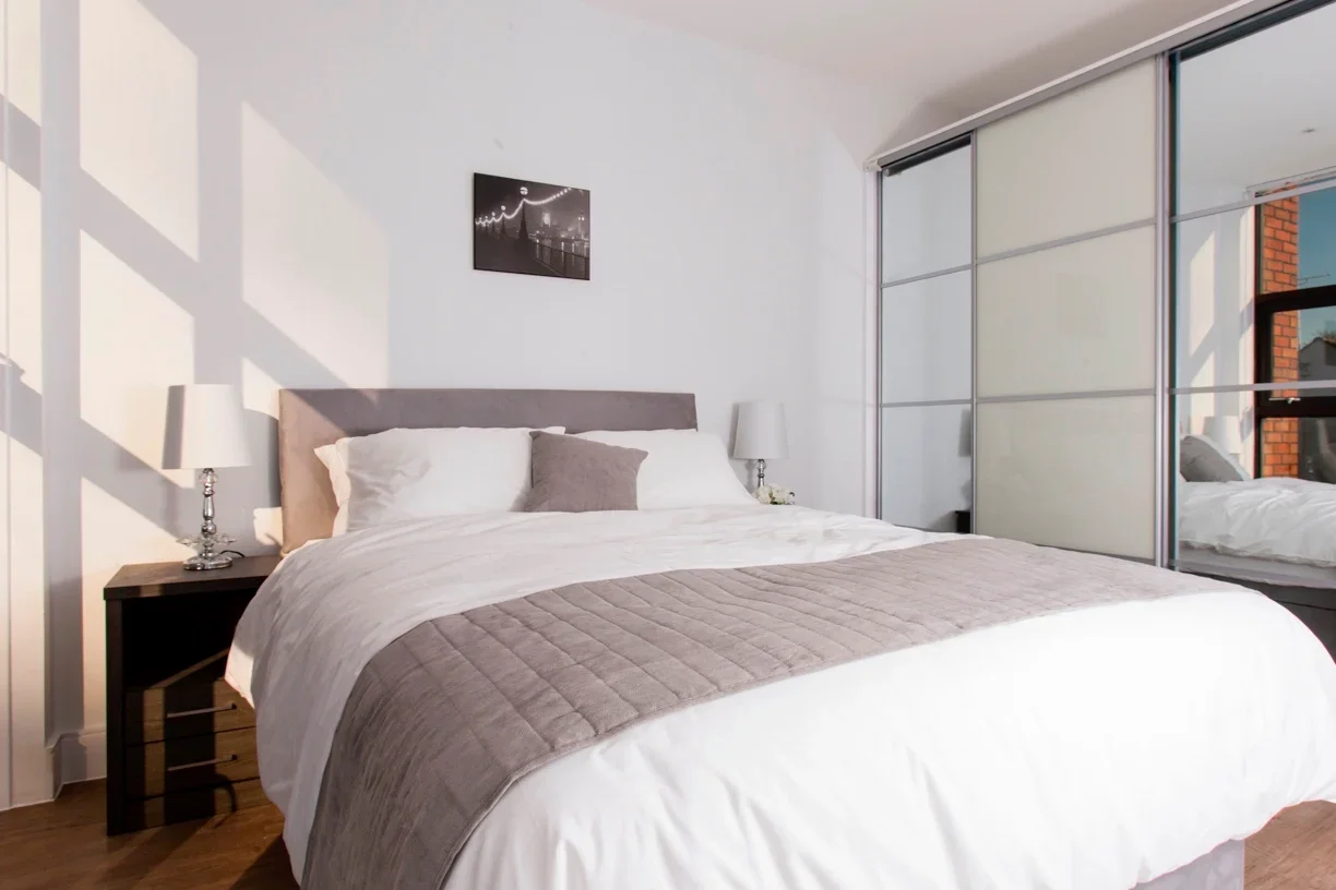 Flat Chichester Court in Slough