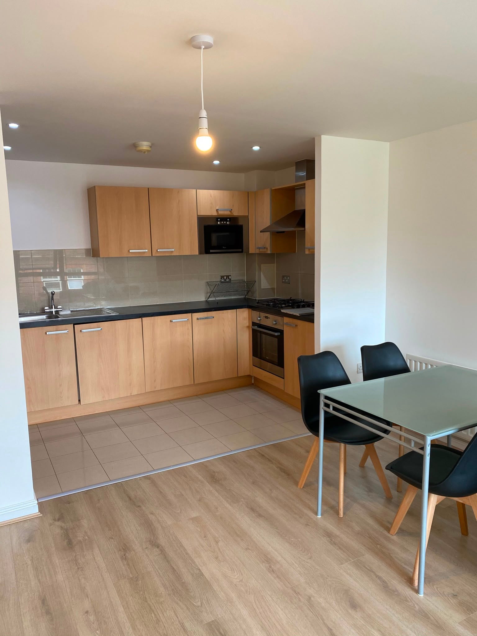 Flat Mannock Close in Greater London