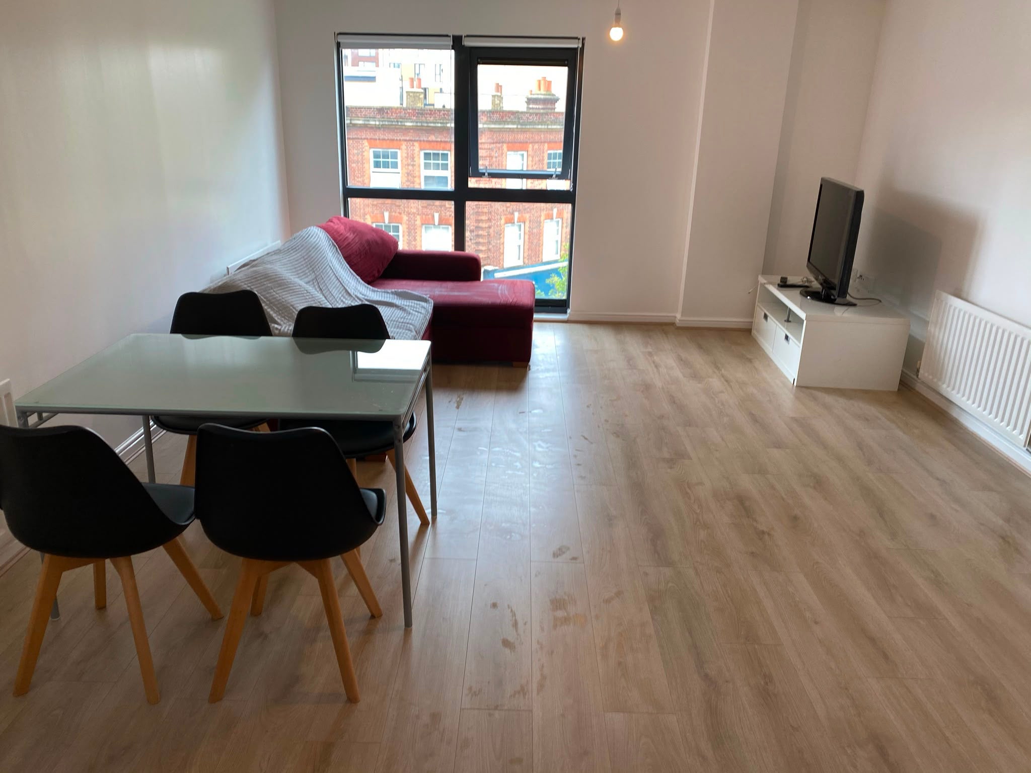 Flat Mannock Close in Greater London