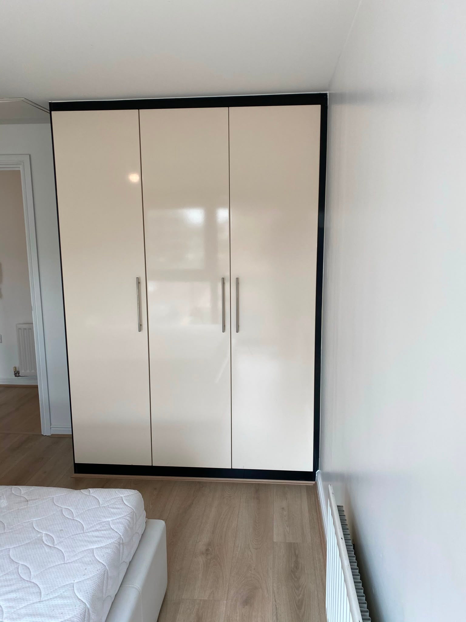 Flat Mannock Close in Greater London