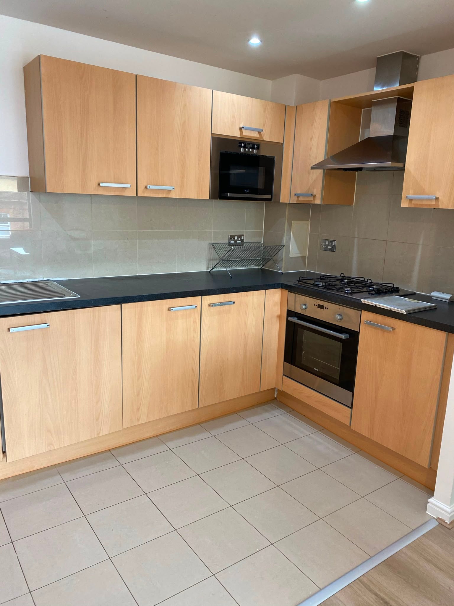 Flat Mannock Close in Greater London