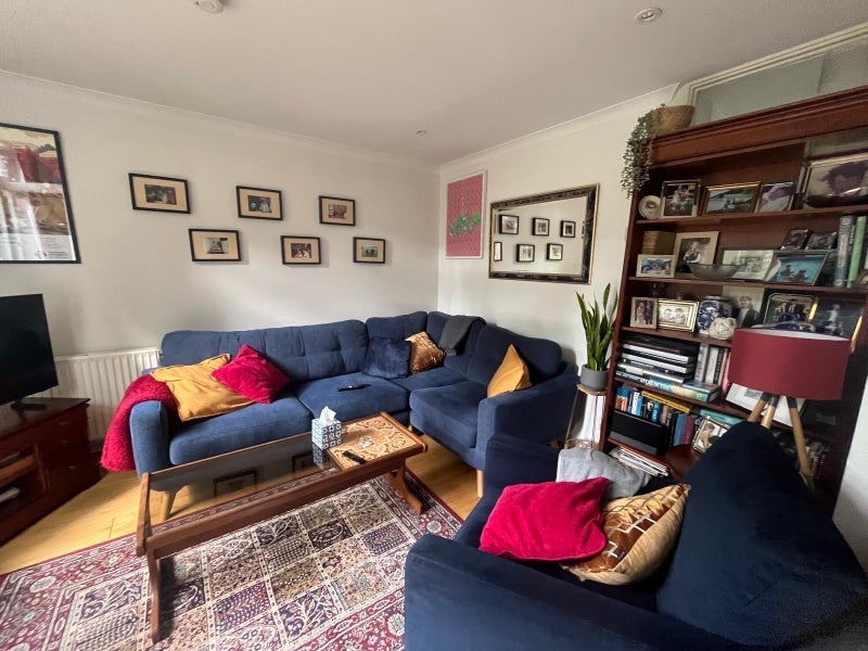 Room Deventer Crescent in Greater London