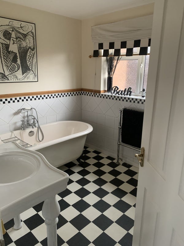 Room Buttermead Close in Nottingham