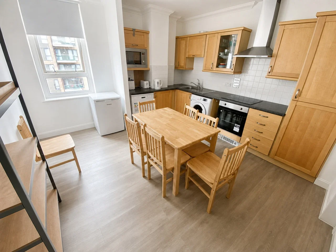 Room Lanark Square in Greater London