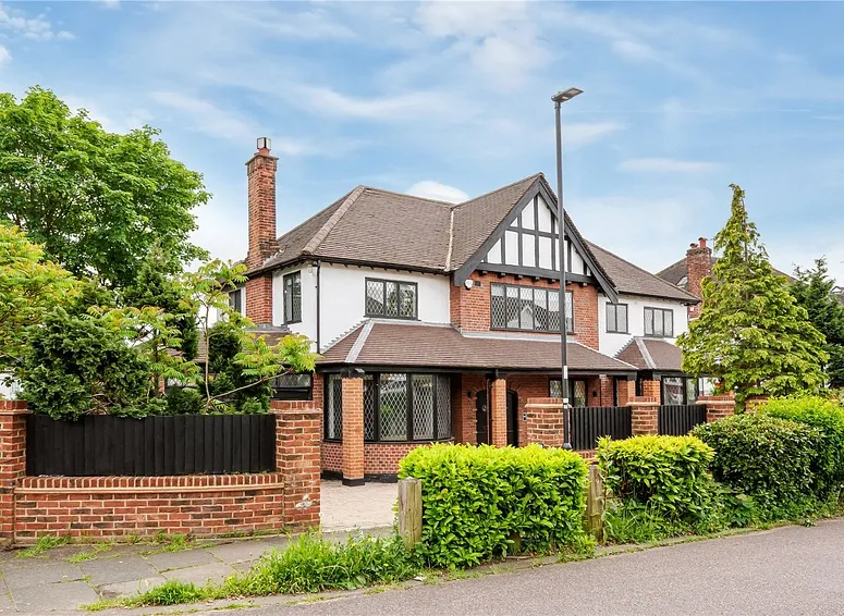 House Forestdale in Greater London