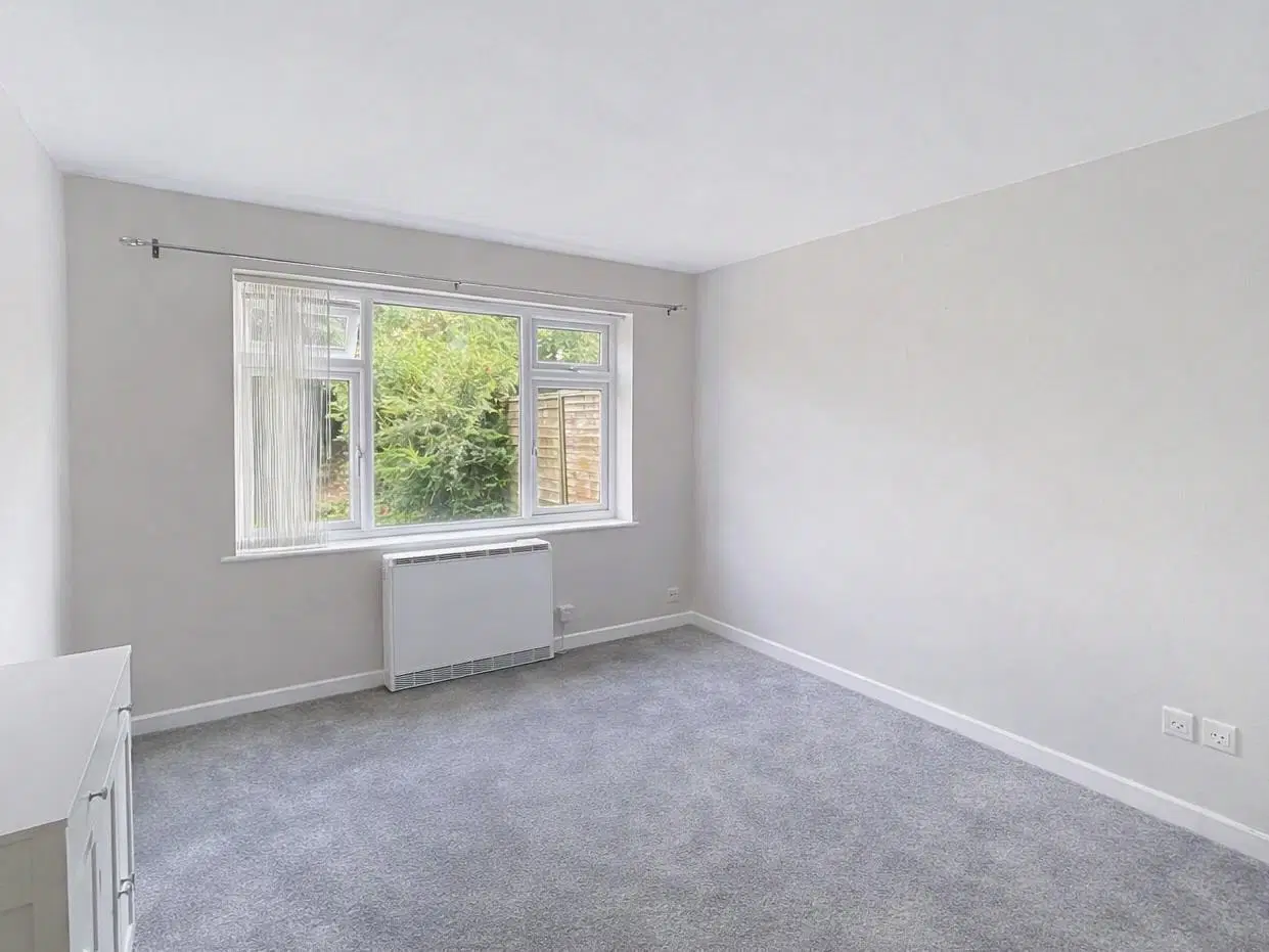 Flat Denton Close in Kenilworth