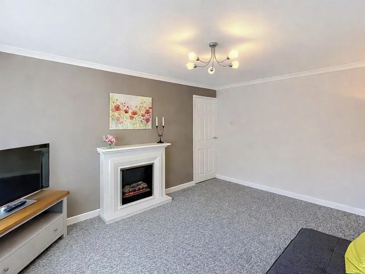 Flat Denton Close in Kenilworth