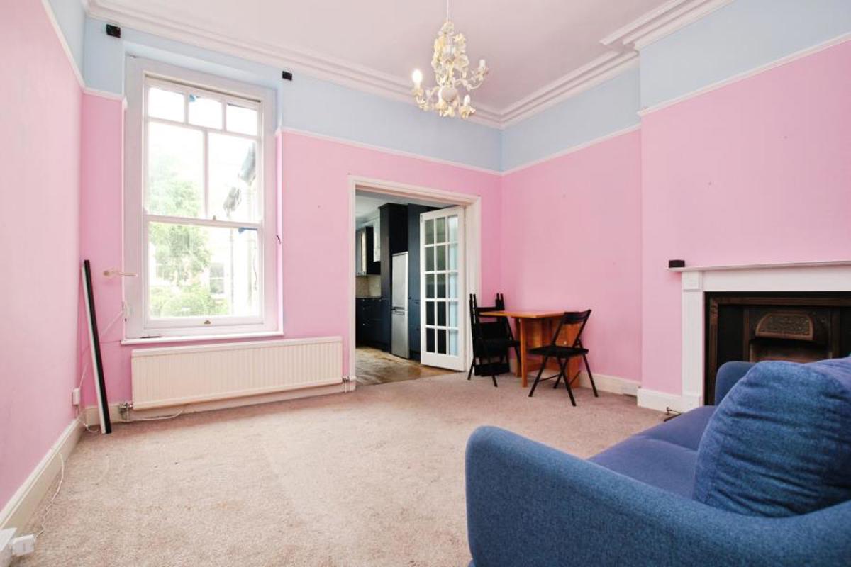 Flat Whatley Road in Bristol