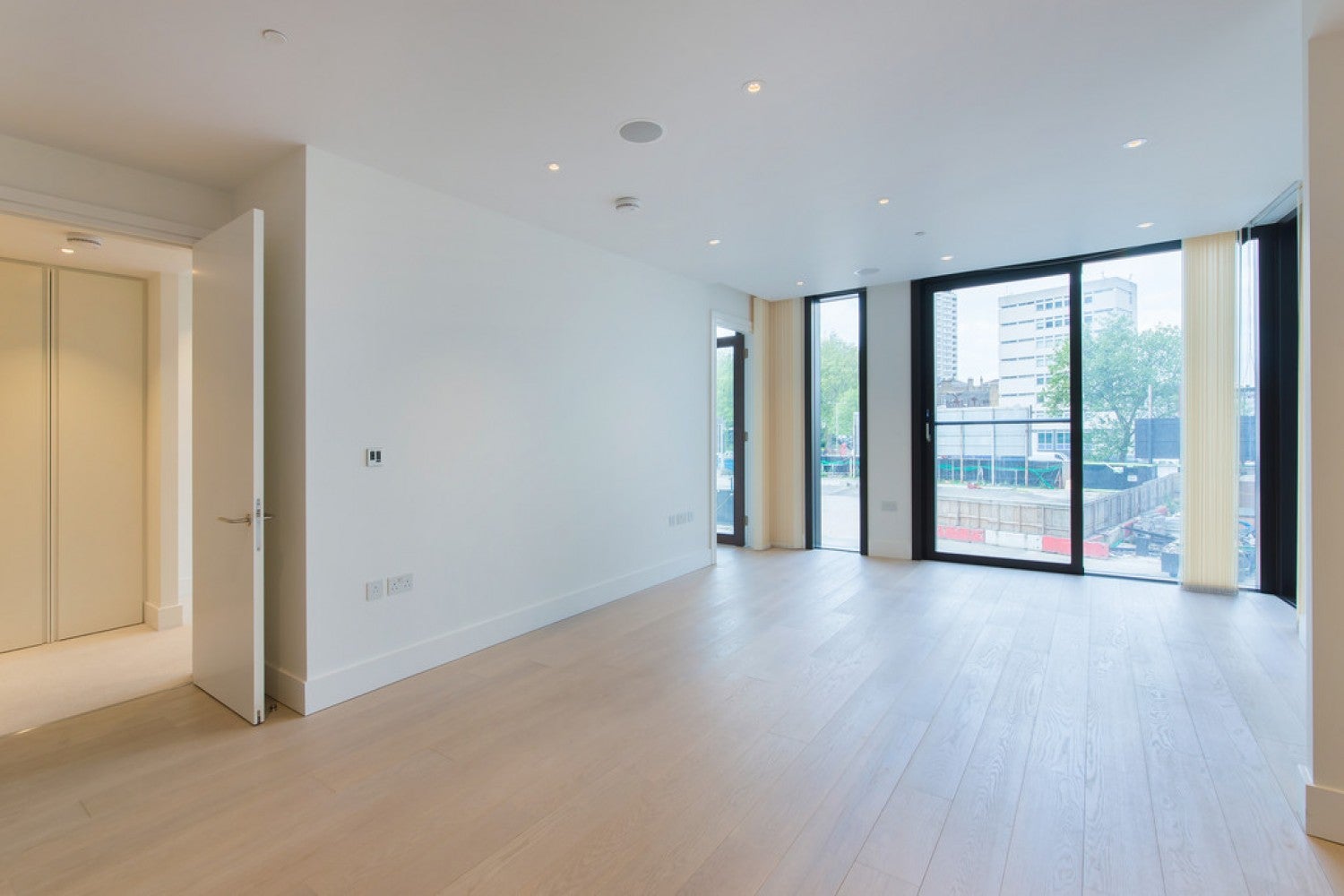 Flat Merchant Square in City of Westminster