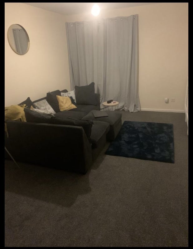 Room Dorville Road in Greater London