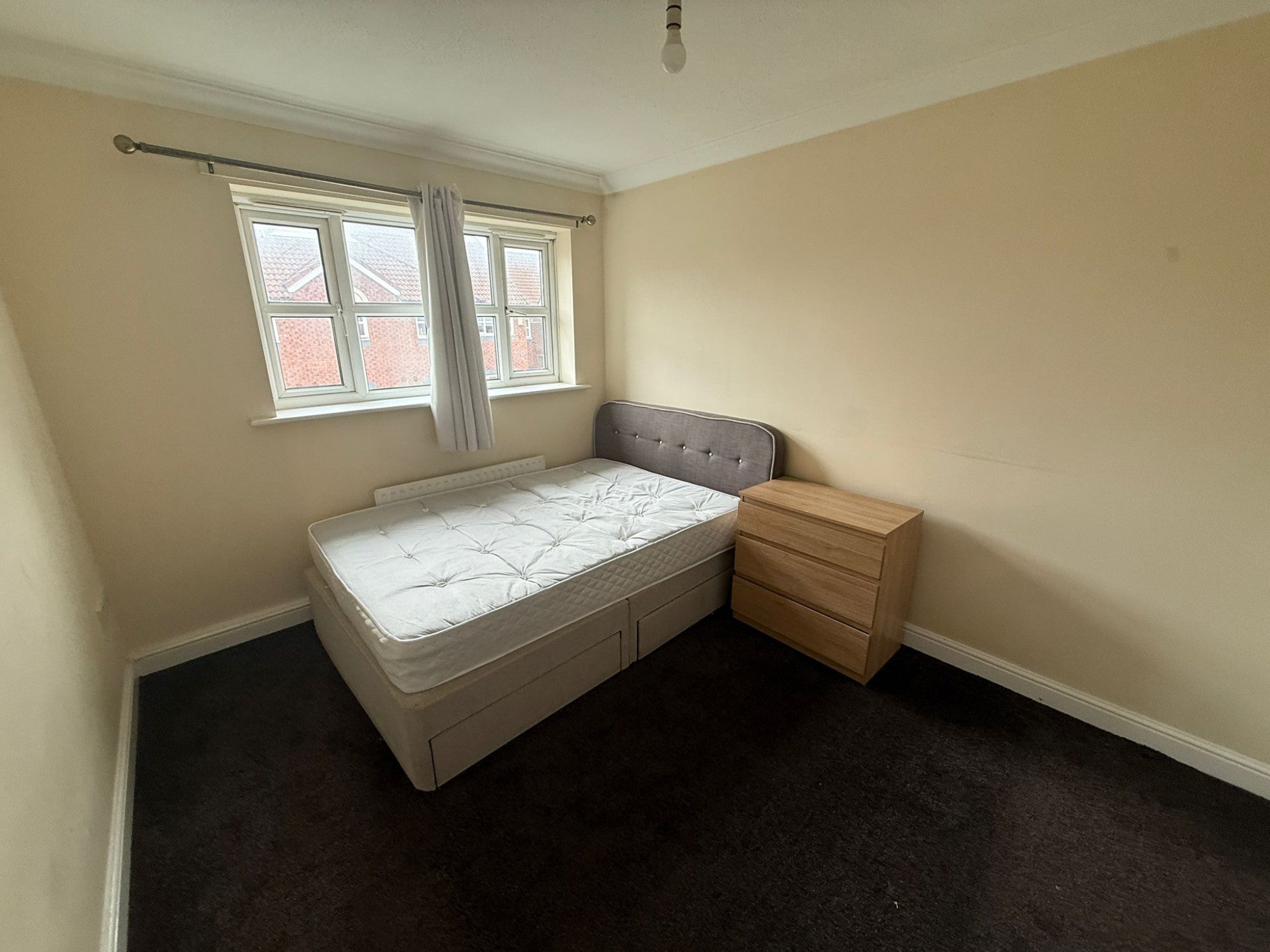 Flat Cringle Road in Manchester