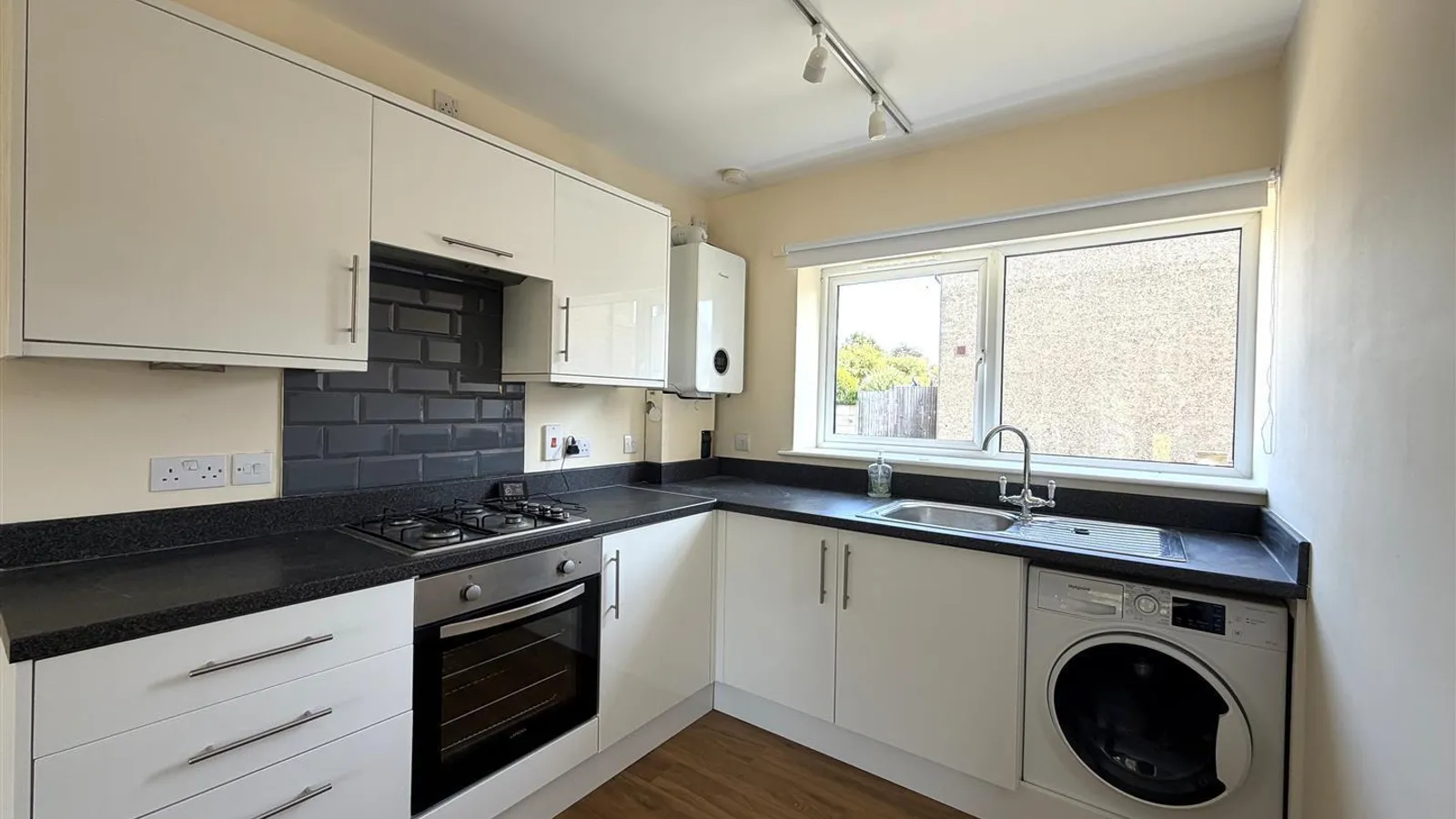 Flat Lancaster Road in Greater London