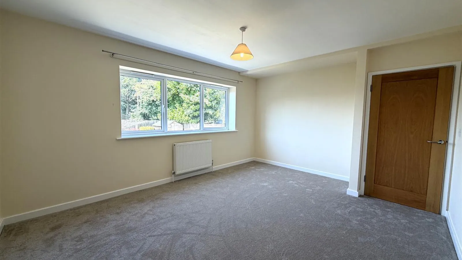 Flat Lancaster Road in Greater London