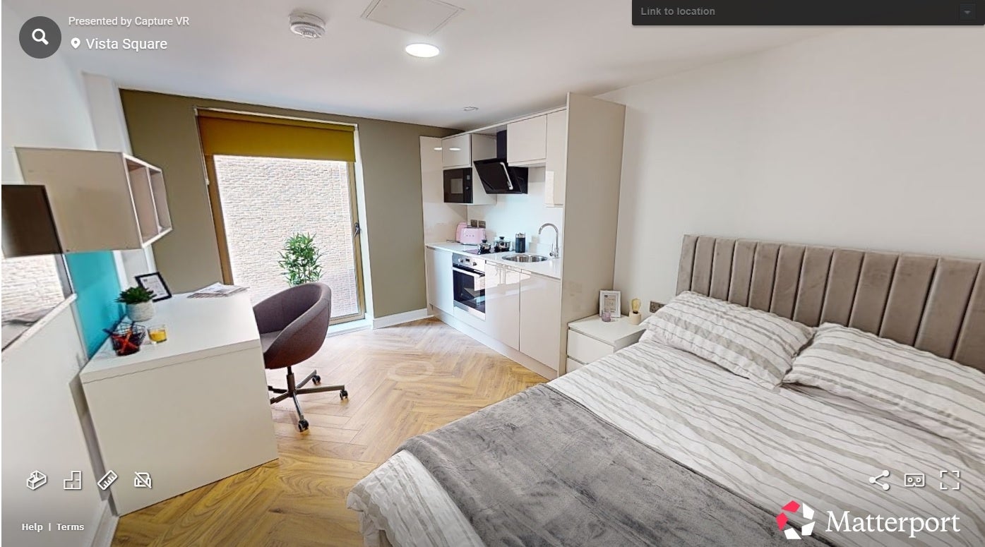Flat Oldham Place in Liverpool