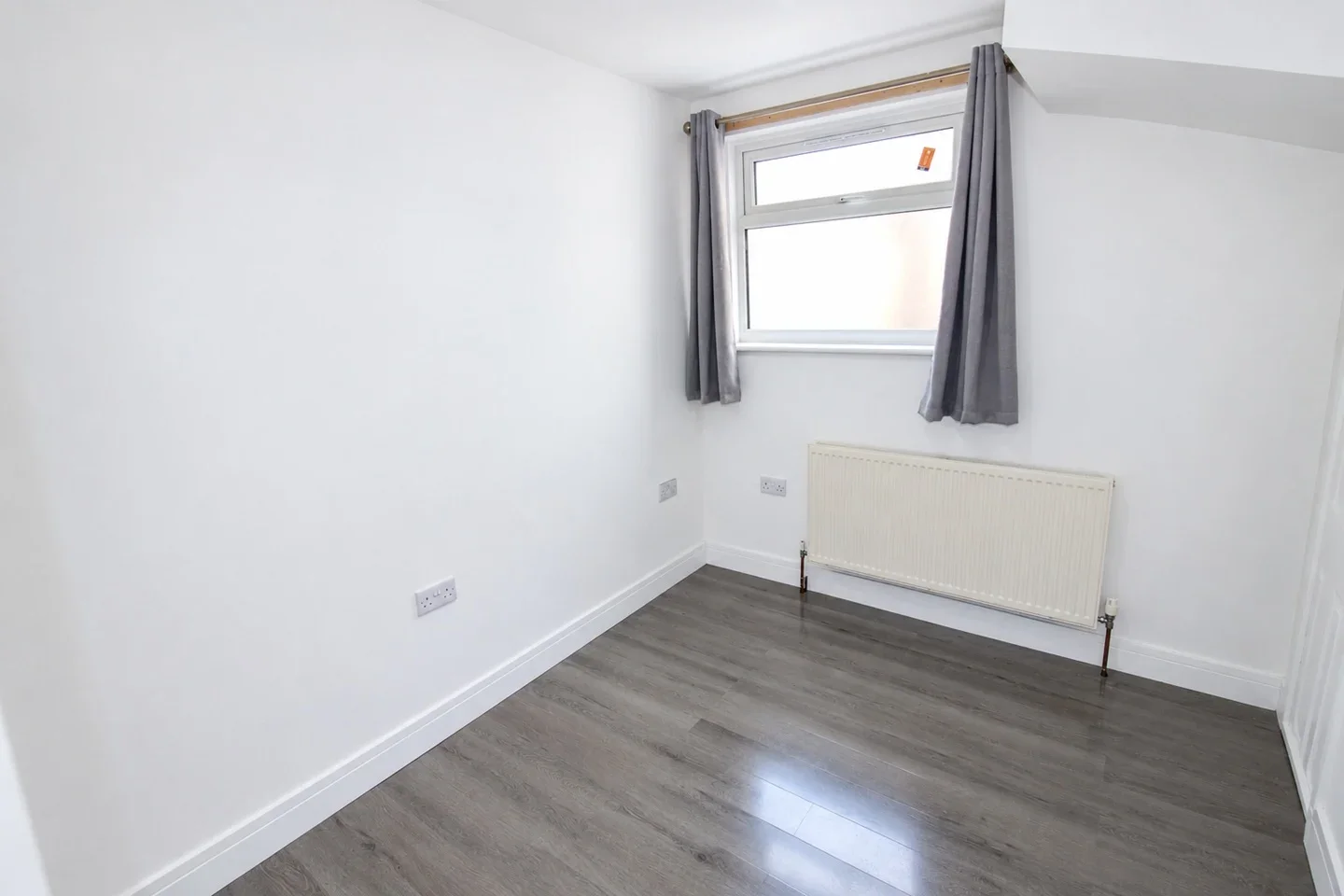 House Northumberland Crescent in Greater London