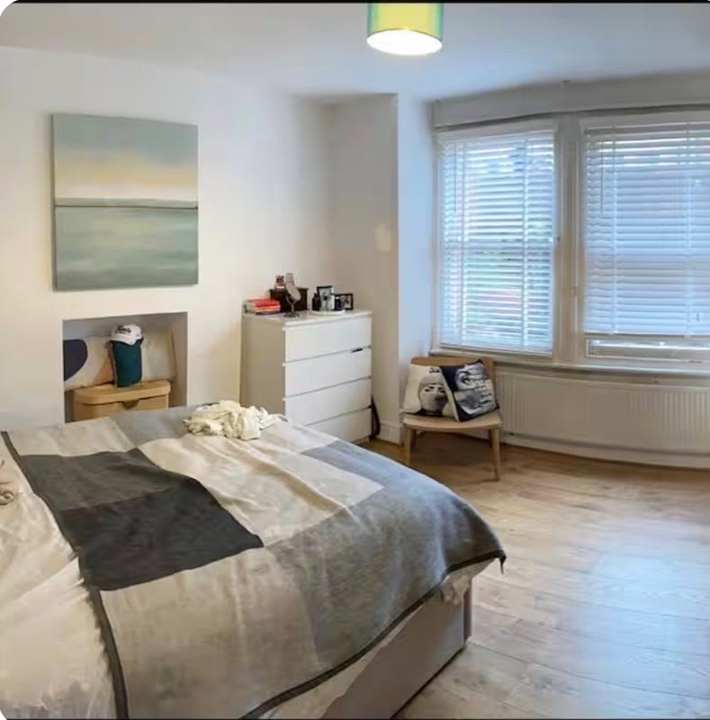 Room Munster Road in Greater London