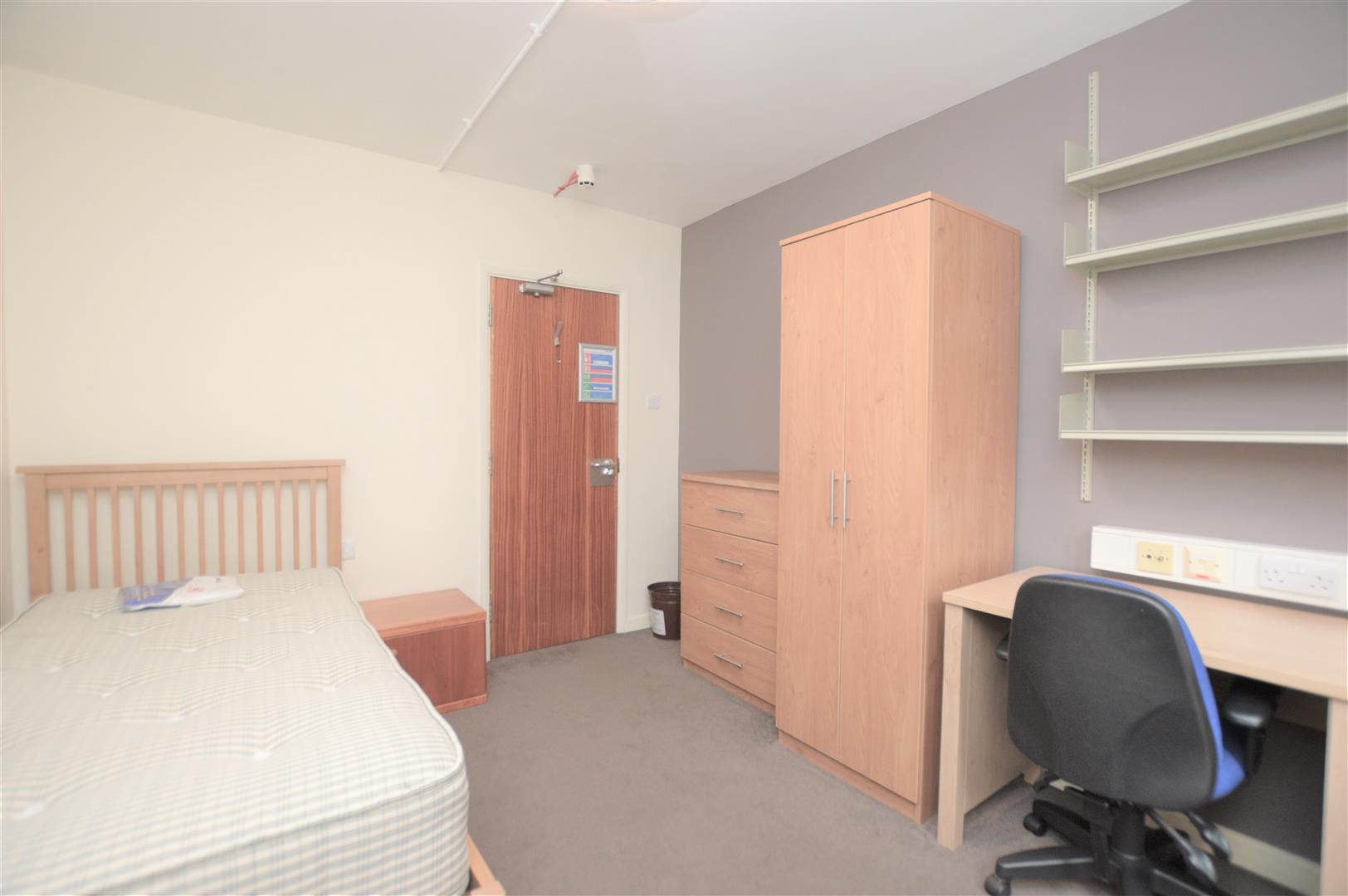 Room Redlands Road in Reading