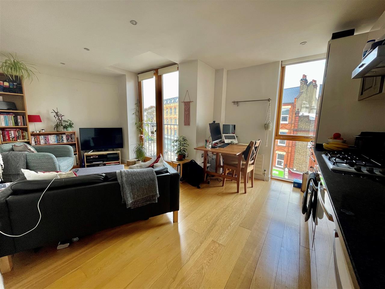 Flat Fortess Road in Greater London