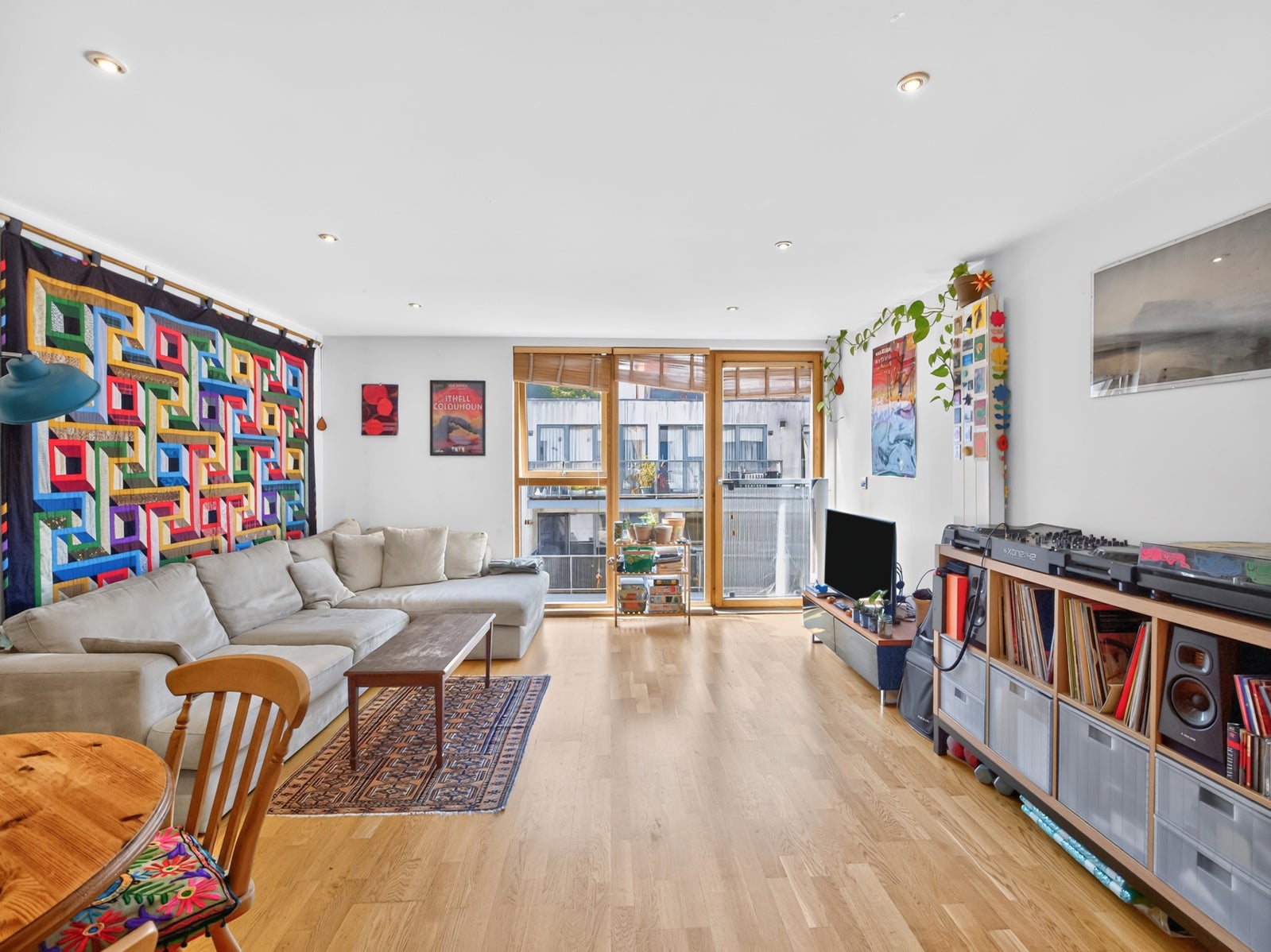 Flat Lea Bridge Road in Greater London