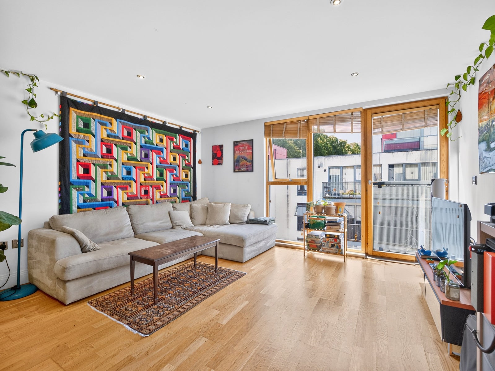 Flat Lea Bridge Road in Greater London