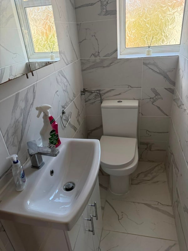 Room Oakfield Road in Greater London