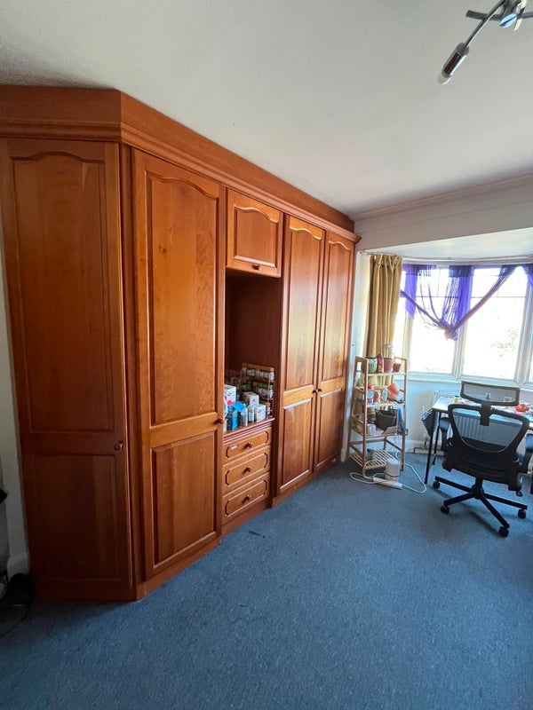 Room Oakfield Road in Greater London