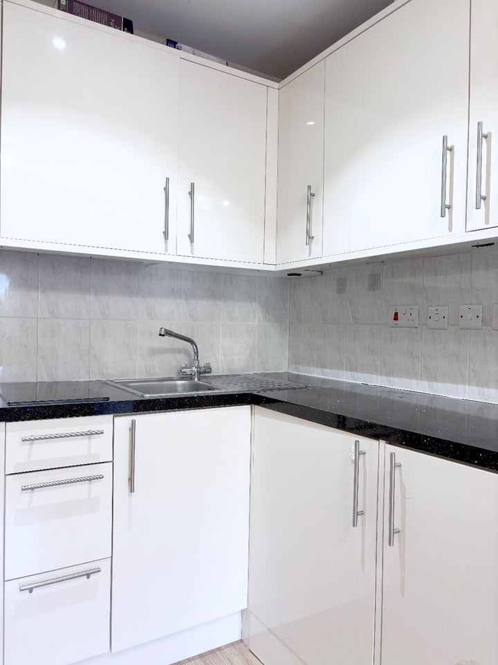 Flat Lydford Road in Greater London