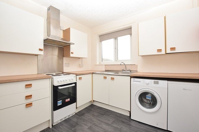 Flat Burngrove Place in Sheffield