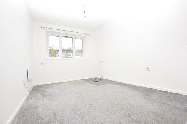 Flat Burngrove Place in Sheffield