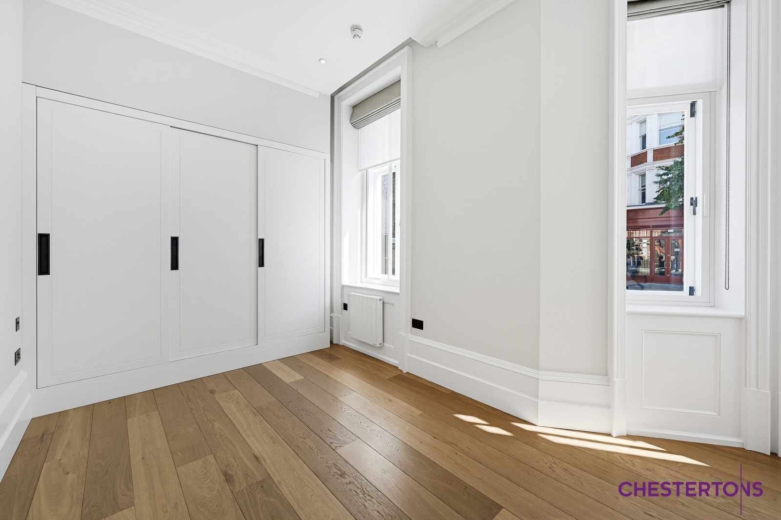 Flat Sloane Street in Greater London