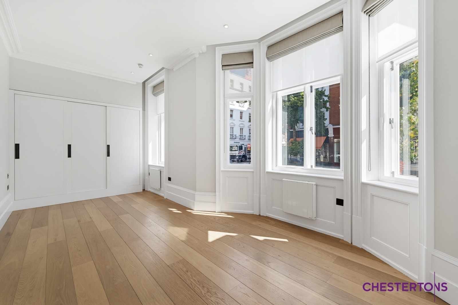 Flat Sloane Street in Greater London