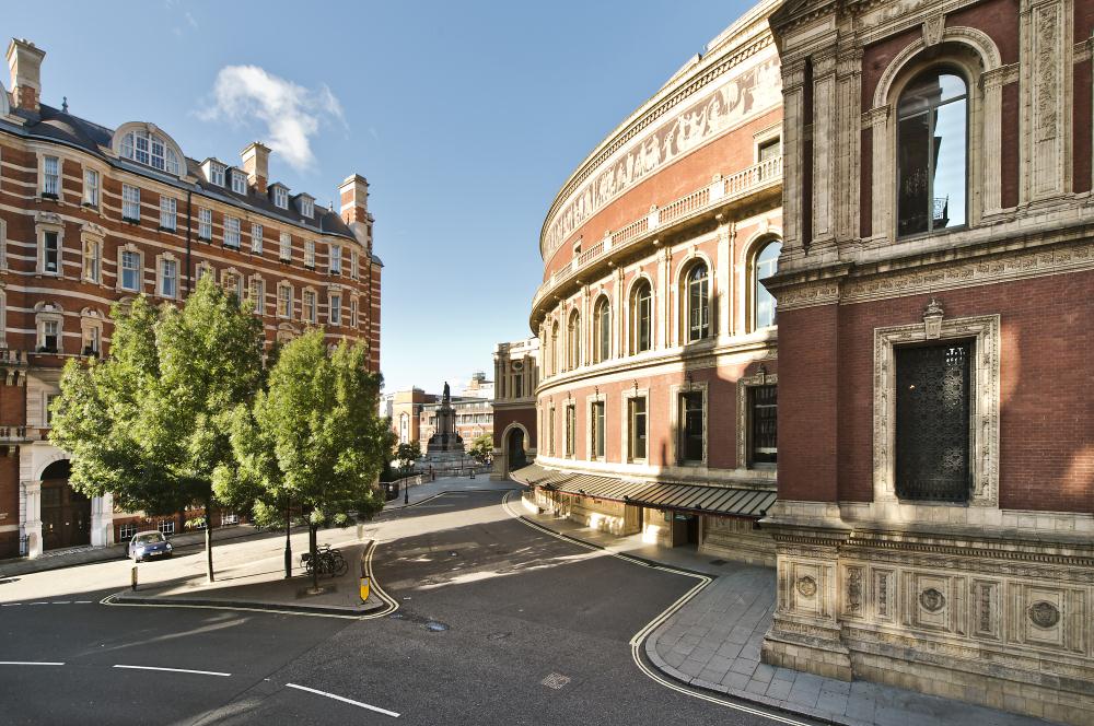 Flat Kensington Gore in City of Westminster