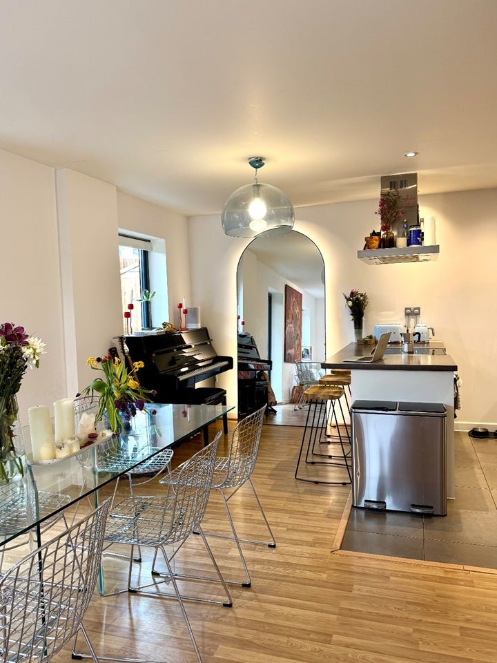Flat Hamlets Way in Greater London