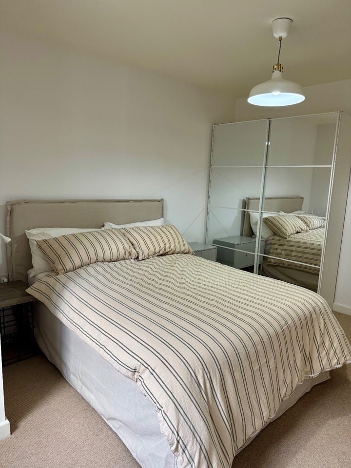 Flat Hamlets Way in Greater London