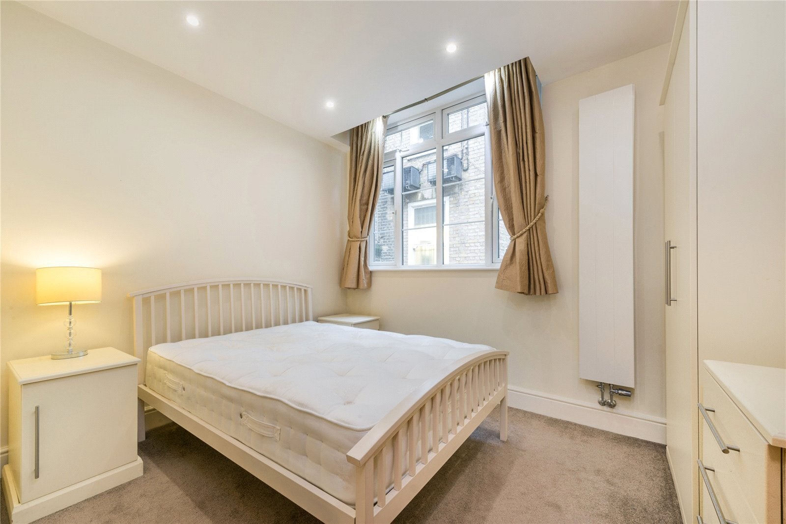 Flat Great James Street in Greater London